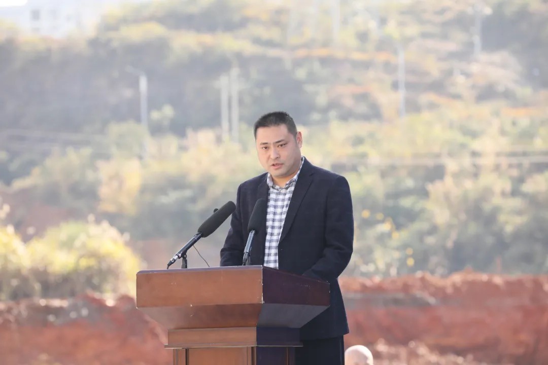 東西部攜手 加速新能源產(chǎn)業(yè)落地——暉陽新能源10萬噸鋰電池材料項(xiàng)目在黔開工